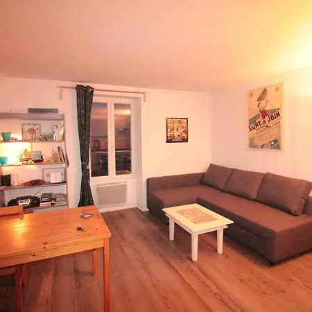 Apartment On The Saint-Aubin-Sur-Mer (Calvados)
